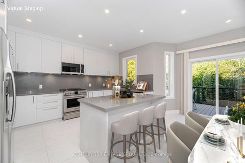 Photo 1 at 6 Vitlor Drive, Oak Ridges, Richmond Hill