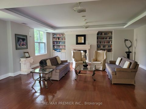 Photo 4 at 502 - 2506 Rutherford Road, Maple, Vaughan