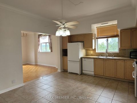 Photo 12 at 502 - 2506 Rutherford Road, Maple, Vaughan
