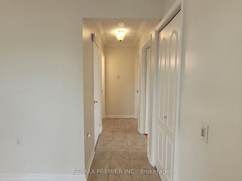 Photo 18 at 502 - 2506 Rutherford Road, Maple, Vaughan