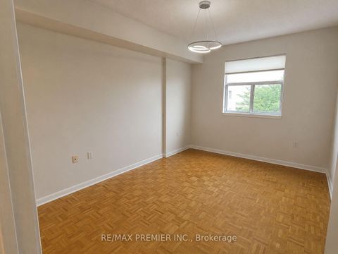 Photo 21 at 502 - 2506 Rutherford Road, Maple, Vaughan