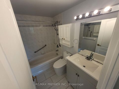 Photo 26 at 502 - 2506 Rutherford Road, Maple, Vaughan
