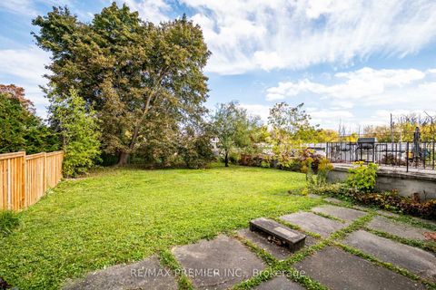 Photo 31 at 3 Parker Avenue, Oak Ridges, Richmond Hill