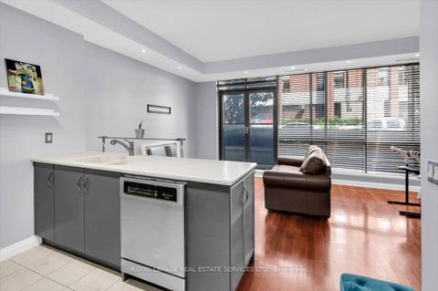 Photo 3 at 108 - 3 Mcalpine Street, Annex, Toronto