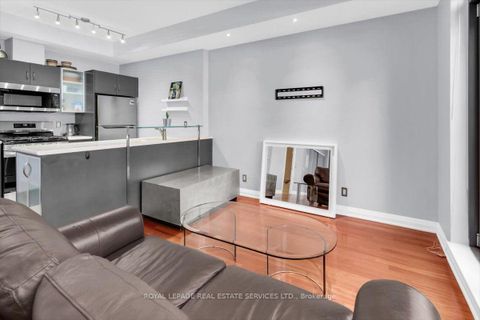 Photo 13 at 108 - 3 Mcalpine Street, Annex, Toronto