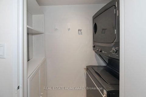 Photo 12 at 1219 - 77 Maitland Place, South St. James Town, Toronto