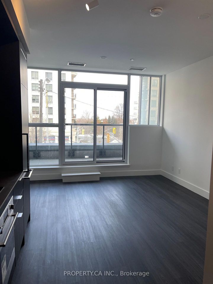 Photo 13 at 224 - 6 Greenbriar Road, Bayview Village, Toronto