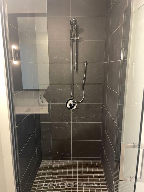Photo 2 at 224 - 6 Greenbriar Road, Bayview Village, Toronto