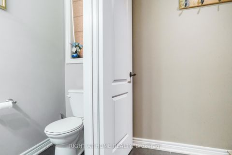Photo 8 at 139 Bellini Avenue, Vellore Village, Vaughan