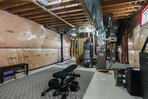 Photo 21 at 139 Bellini Avenue, Vellore Village, Vaughan