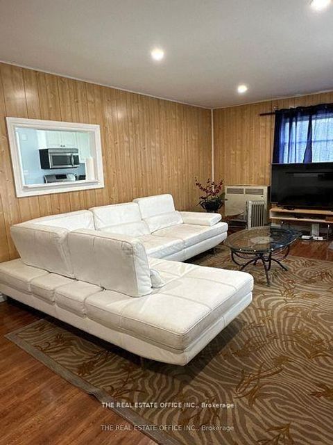 Photo 5 at 393 Adeline Drive, Keswick South, Georgina