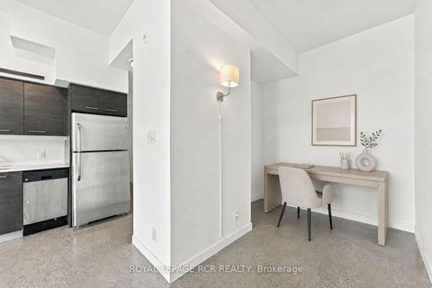 Photo 7 at 804 - 510 King Street E, Moss Park, Toronto