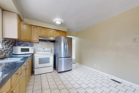 Photo 10 at 225 Pineway Boulevard, Steeles, Toronto