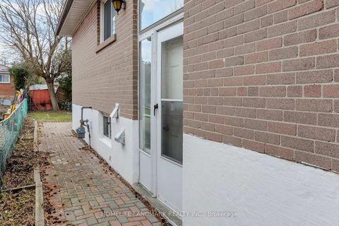 Photo 18 at 225 Pineway Boulevard, Steeles, Toronto
