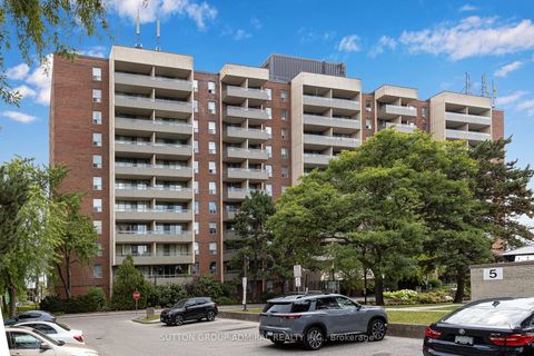 Photo 1 at 513 - 1 Four Winds Drive, York University Heights, Toronto