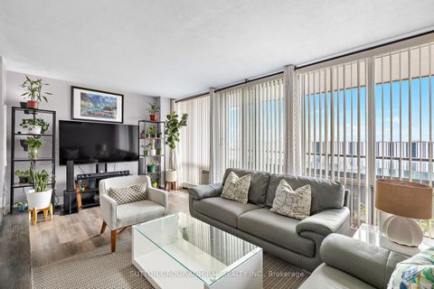 Photo 11 at 513 - 1 Four Winds Drive, York University Heights, Toronto