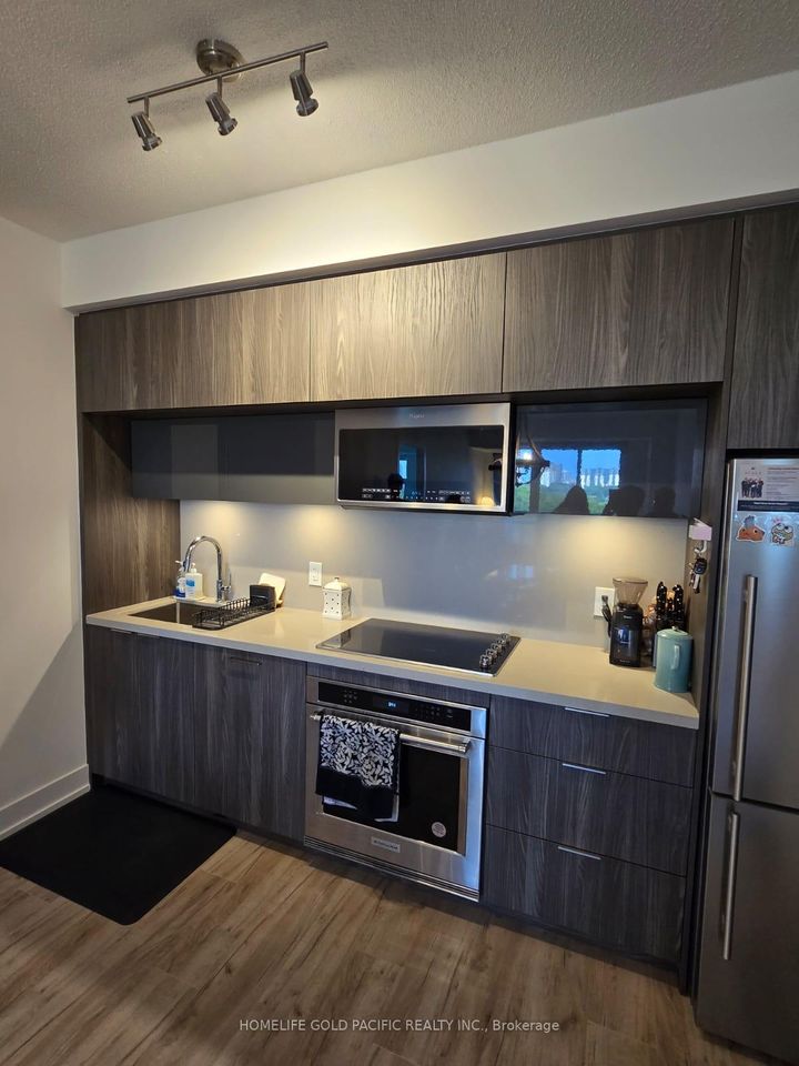 Photo 3 at 1136 - 25 Adra Grado Way, Bayview Village, Toronto