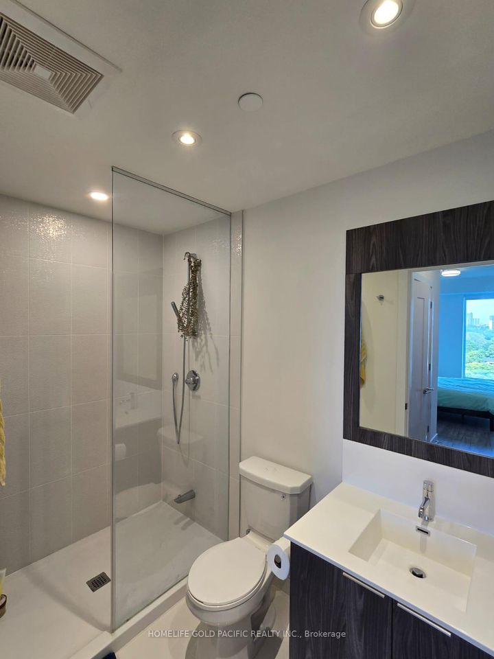 Photo 10 at 1136 - 25 Adra Grado Way, Bayview Village, Toronto