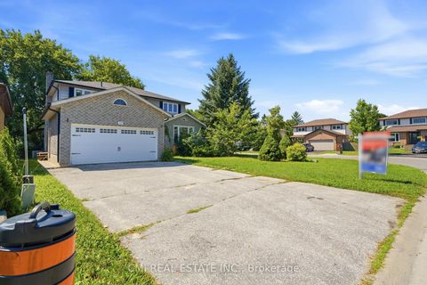 Photo 2 at 39 Camrose Drive, Keswick South, Georgina