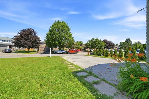 Photo 3 at 39 Camrose Drive, Keswick South, Georgina