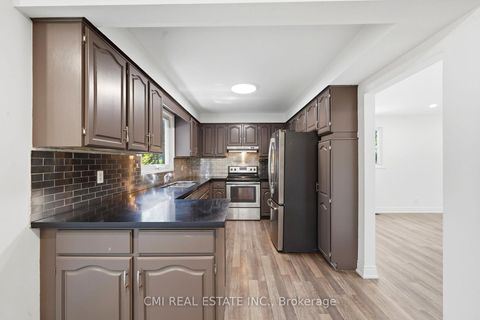 Photo 9 at 39 Camrose Drive, Keswick South, Georgina
