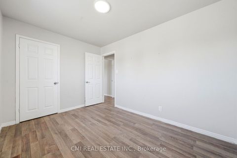 Photo 19 at 39 Camrose Drive, Keswick South, Georgina