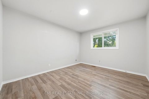 Photo 22 at 39 Camrose Drive, Keswick South, Georgina