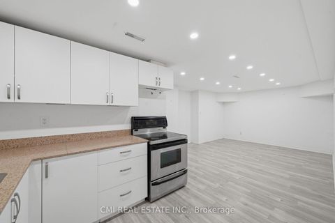 Photo 34 at 39 Camrose Drive, Keswick South, Georgina