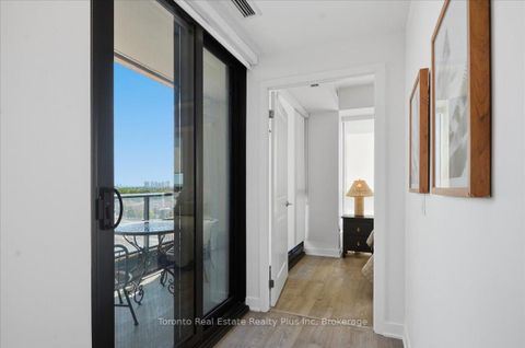 Photo 14 at 304 - 120 Eagle Rock Way, Rural Vaughan, Vaughan