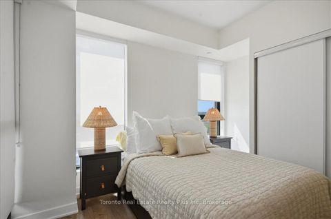 Photo 16 at 304 - 120 Eagle Rock Way, Rural Vaughan, Vaughan