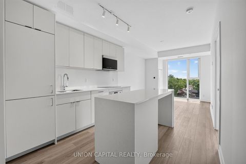 Photo 4 at 910 - 1660 Bloor Street W, High Park North, Toronto