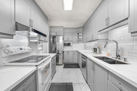 Photo 17 at 903 - 40 Panorama Court, Jamestown, Toronto