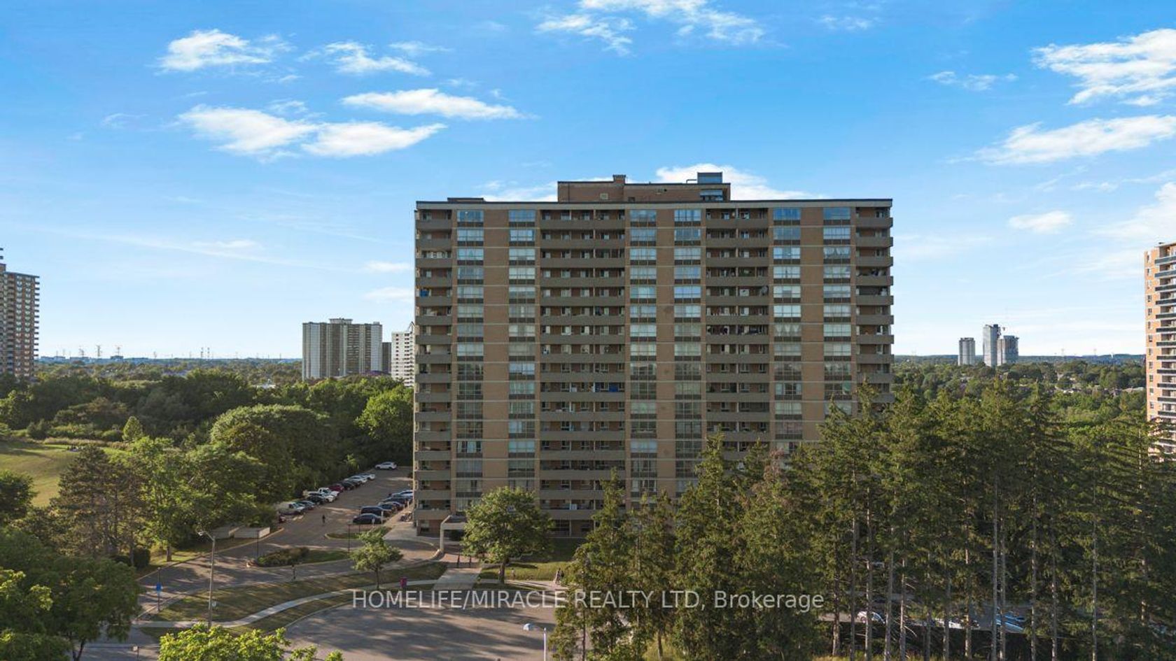 903 - 40 Panorama Court, Jamestown, Toronto photo 8
