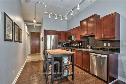 Photo 2 at 316 - 2 Fieldway Road, City Centre West, Toronto