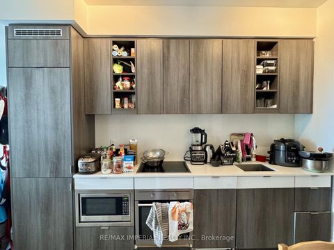 Photo 14 at 2905 - 101 Erskine Avenue, Mount Pleasant West, Toronto