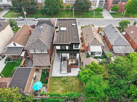 Photo 3 at 147 Durant Avenue, East York, Toronto