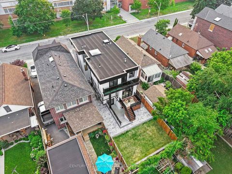 Photo 4 at 147 Durant Avenue, East York, Toronto