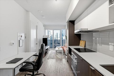 Photo 3 at 4015 - 55 Cooper Street, Waterfront Communities C8, Toronto