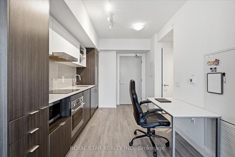 Photo 9 at 4015 - 55 Cooper Street, Waterfront Communities C8, Toronto