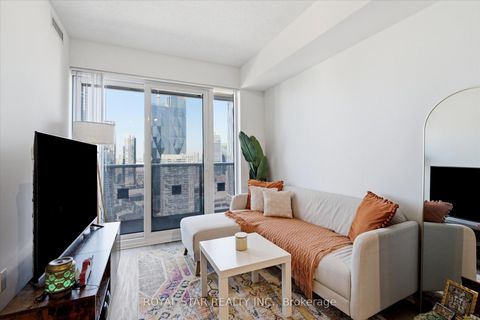 Photo 10 at 4015 - 55 Cooper Street, Waterfront Communities C8, Toronto