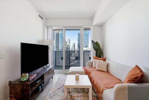 Photo 11 at 4015 - 55 Cooper Street, Waterfront Communities C8, Toronto