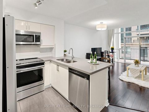 Photo 12 at 404 - 30 Hayden Street, Yonge Corridor, Toronto