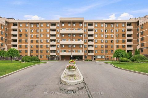 Photo 1 at 126 - 2645 Jane Street, Jane Heights, Toronto