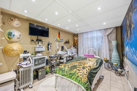 Photo 7 at 126 - 2645 Jane Street, Jane Heights, Toronto