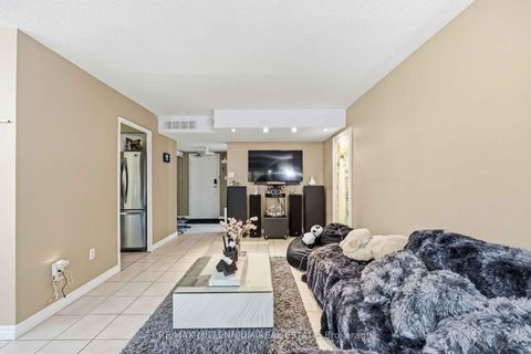 Photo 12 at 126 - 2645 Jane Street, Jane Heights, Toronto