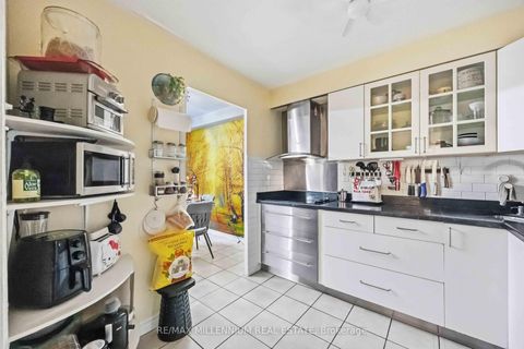 Photo 17 at 126 - 2645 Jane Street, Jane Heights, Toronto