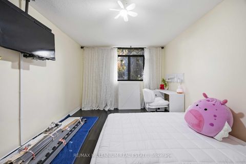 Photo 22 at 126 - 2645 Jane Street, Jane Heights, Toronto