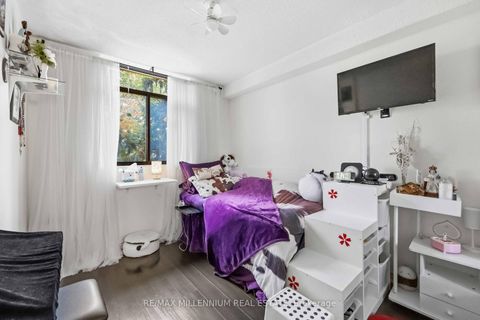 Photo 25 at 126 - 2645 Jane Street, Jane Heights, Toronto