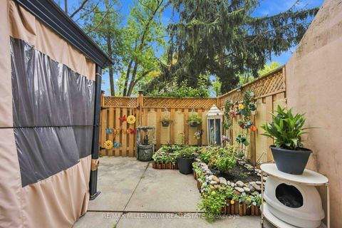 Photo 34 at 126 - 2645 Jane Street, Jane Heights, Toronto