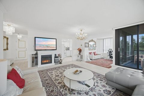 Photo 9 at 410 - 7440 Bathurst Street, Brownridge, Vaughan